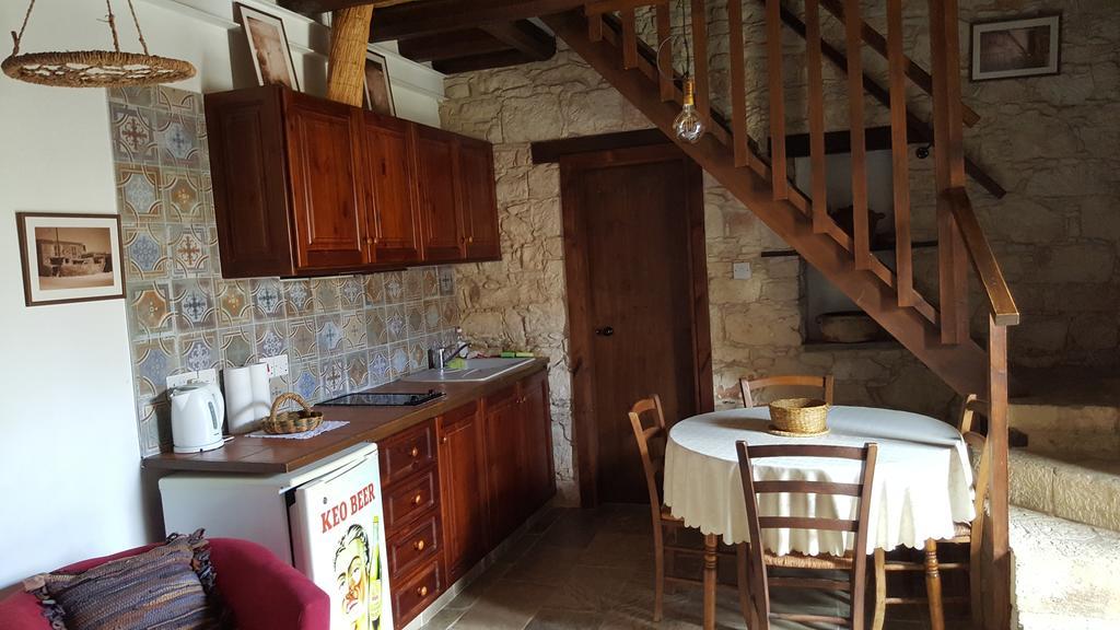 Michalis Anoyia Traditional Stonehouse Kathikas Buitenkant foto
